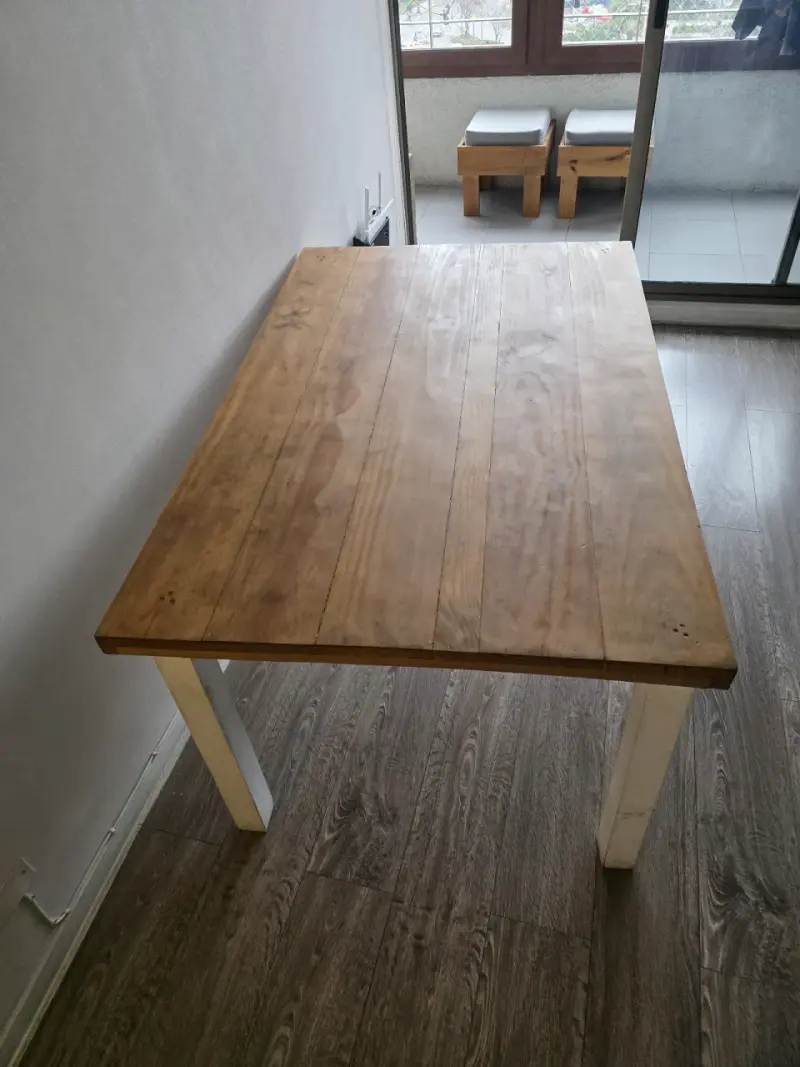 Mesa de comedor de madera rústica - 3
