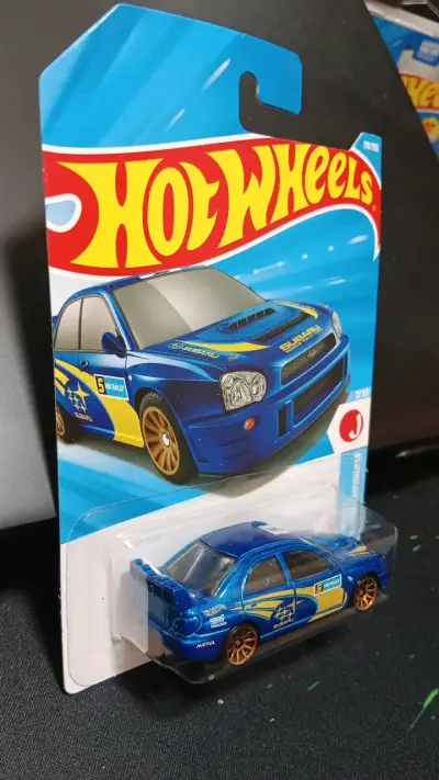 Hot Wheels Subaru Impreza - miniatura 3