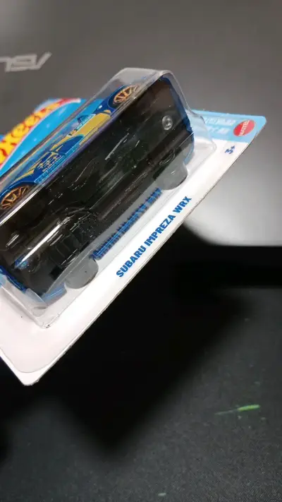 Hot Wheels Subaru Impreza - miniatura 5