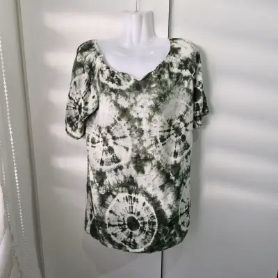 Blusa Tie-Dye Verde y Blanca para Mujer - miniatura 2