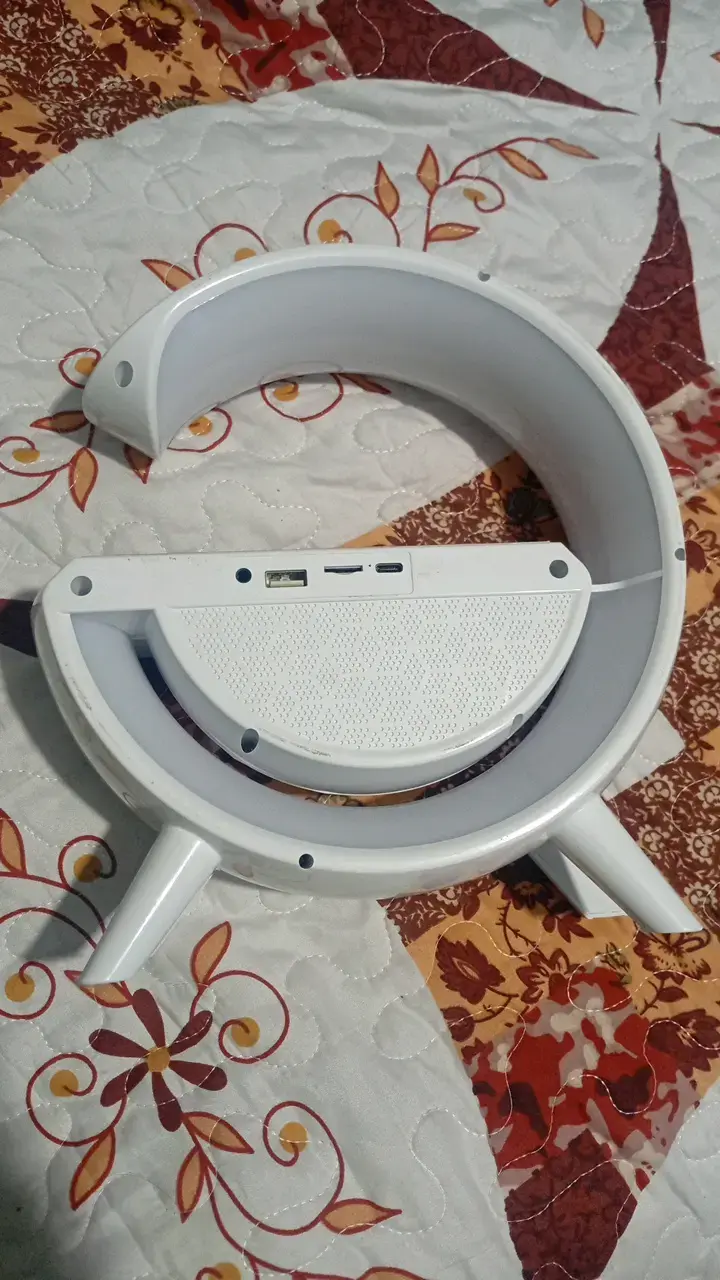 Parlante LED Inalámbrico BT2301 con Carga - 2