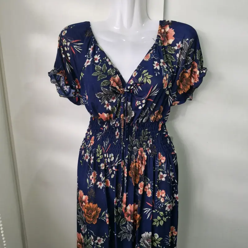 Vestido largo floral azul para mujer - 2
