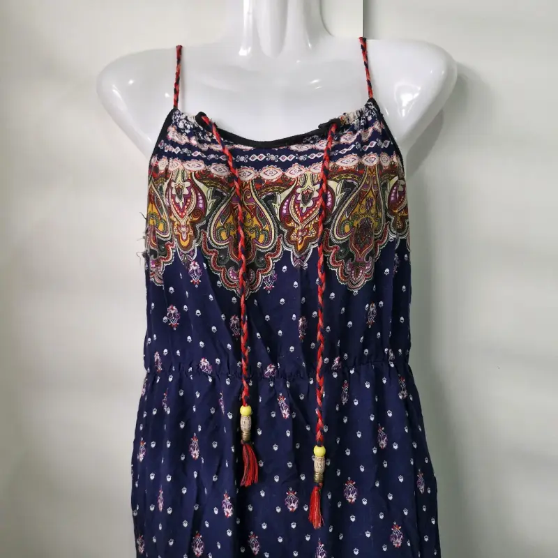 Vestido bohemio azul con estampado étnico - 3