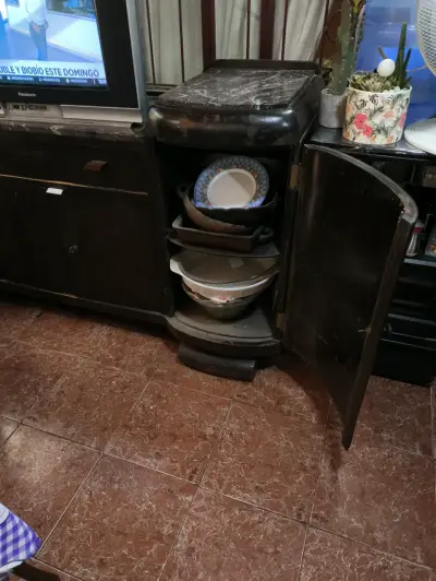 Mueble de TV vintage con cajones y puertas - miniatura 4