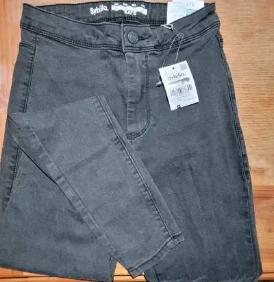 Jeans negros Sybilla con detalles brillantes - miniatura 1
