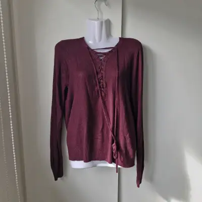 Suéter Burdeos Forever 21 con Cordones - miniatura 2