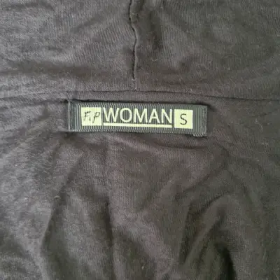 Cardigan negro con volantes para mujer - miniatura 3