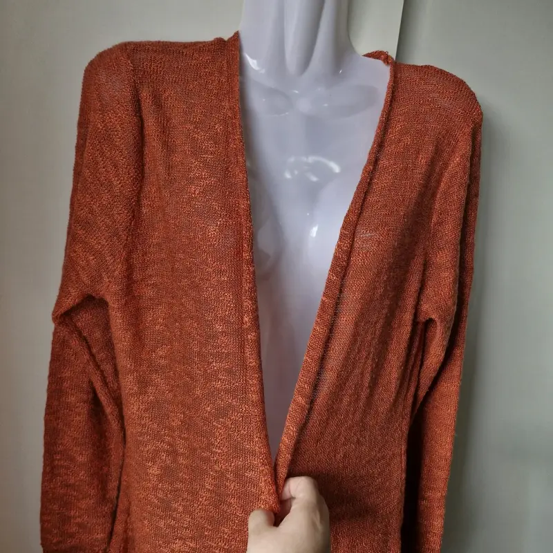 Cárdigan largo color terracota para mujer - 3