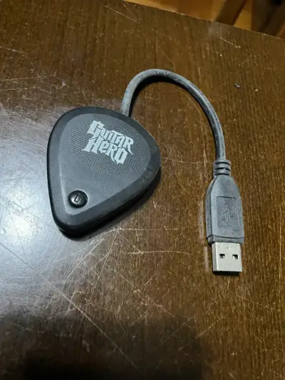 Controlador y Guitarra Guitar Hero con Conector US - miniatura 1