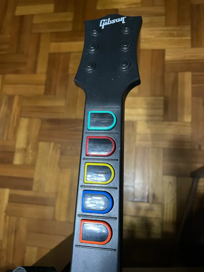 Controlador y Guitarra Guitar Hero con Conector US - 2