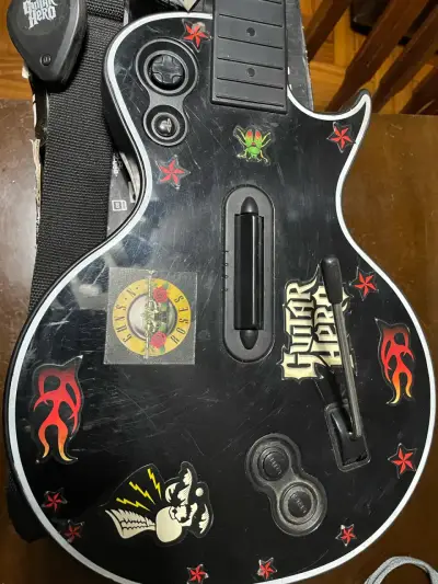 Controlador y Guitarra Guitar Hero con Conector US - miniatura 3