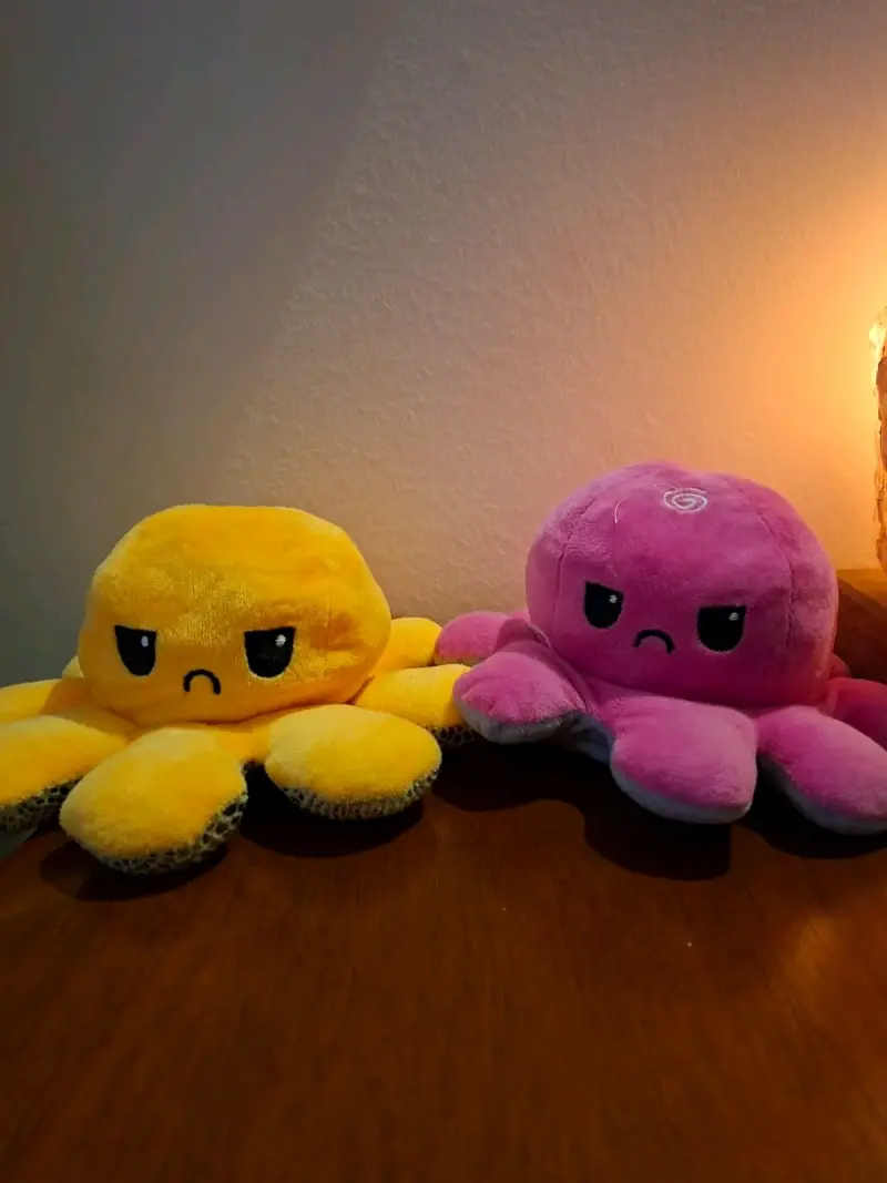 Pulpo de peluche reversible con caras cambiantes - 1