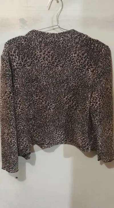 Chaqueta corta de leopardo para mujer - miniatura 1