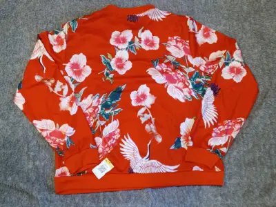 Poleron floral roja para mujer - miniatura 2