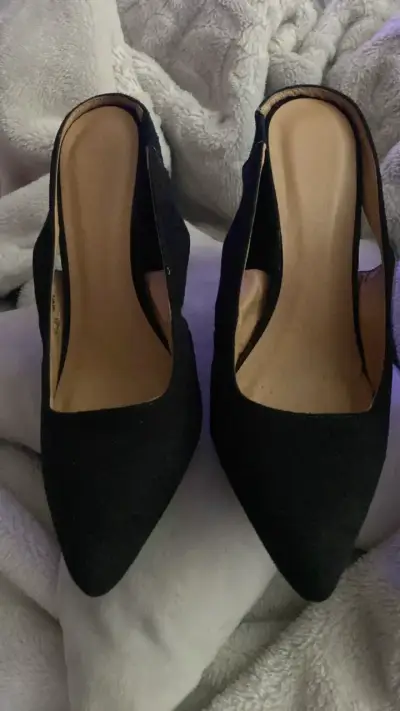 Zapatos de tacón negro elegantes para mujer - miniatura 4