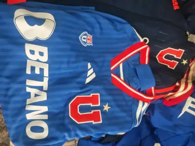Camiseta Adidas U de Chile 2023 talla S - miniatura 2