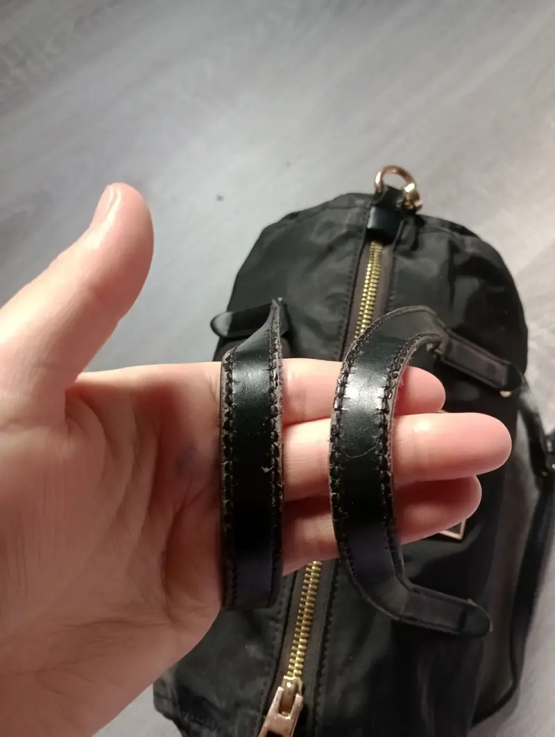 Bolso negro Bimba y Lola con correas de cuero - 3