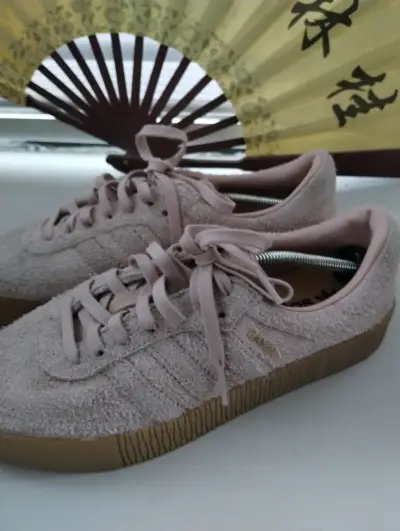 Zapatillas Adidas Samba Rosadas de Gamuza - miniatura 1