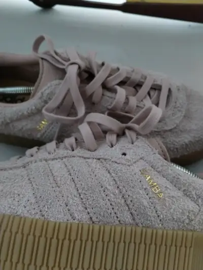 Zapatillas Adidas Samba Rosadas de Gamuza - miniatura 3