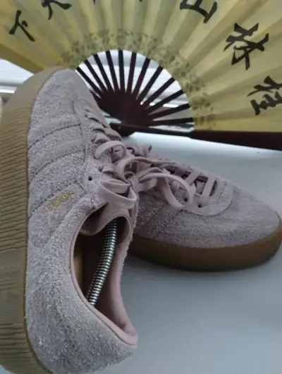 Zapatillas Adidas Samba Rosadas de Gamuza - miniatura 4