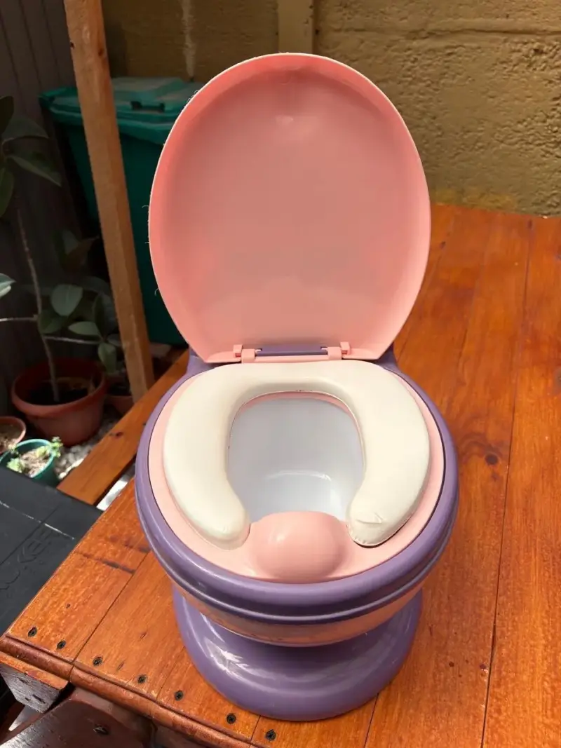 Silla de auto para bebé Infanti negra y baño - 2