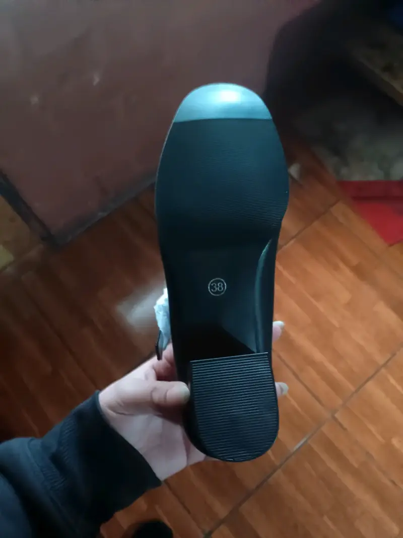 Zapatos de tacón bajo negros para mujer - 3