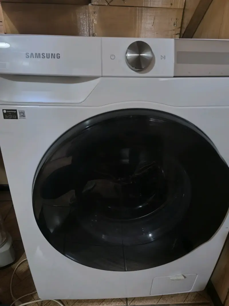 Lavadora Samsung de carga frontal como nueva - 2