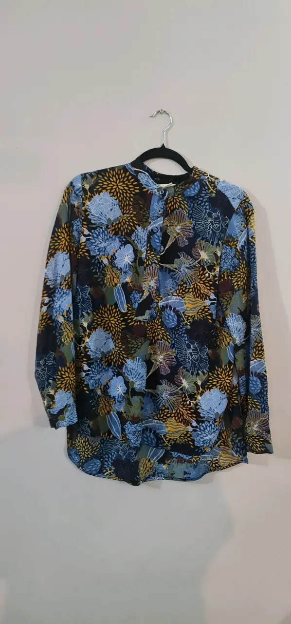 Blusa estampada floral de mujer - 1