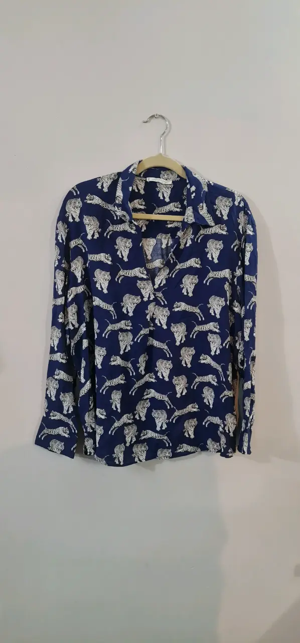Blusa estampada de tigres azul - 1