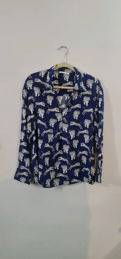 Blusa estampada de tigres azul - miniatura 1