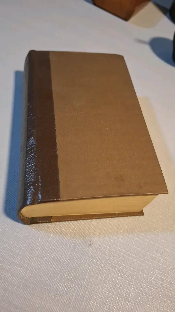 Libro antiguo 'Histoire de France' con mapas - 1