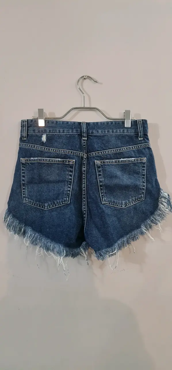 Shorts de mezclilla Zara con flecos - 2