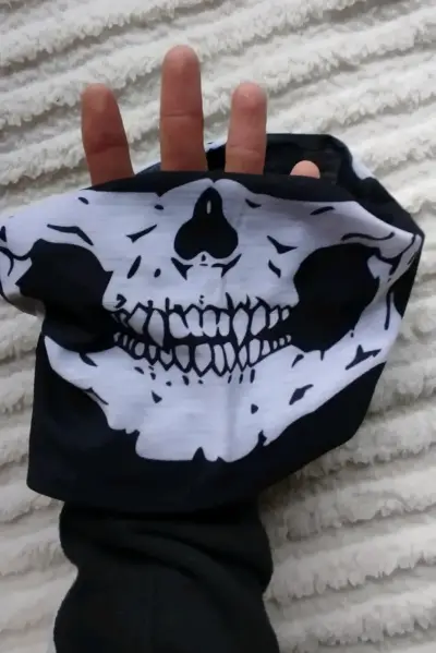 Bandana tubular pañoleta con diseño de calavera - miniatura 1