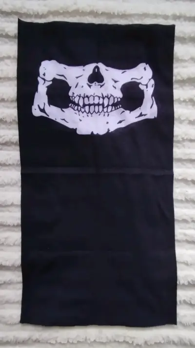 Bandana tubular pañoleta con diseño de calavera - miniatura 3