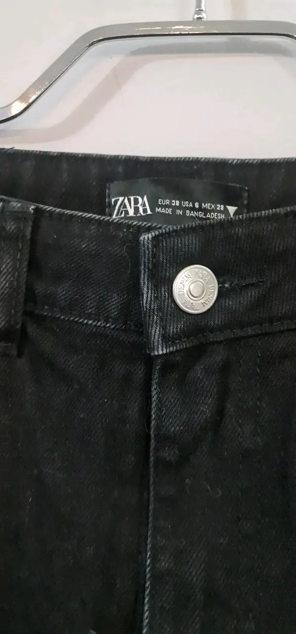 Shorts de mezclilla negros Zara para mujer - 3