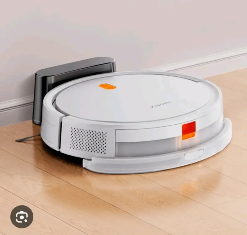 Robot aspirador Xiaomi con base de carga