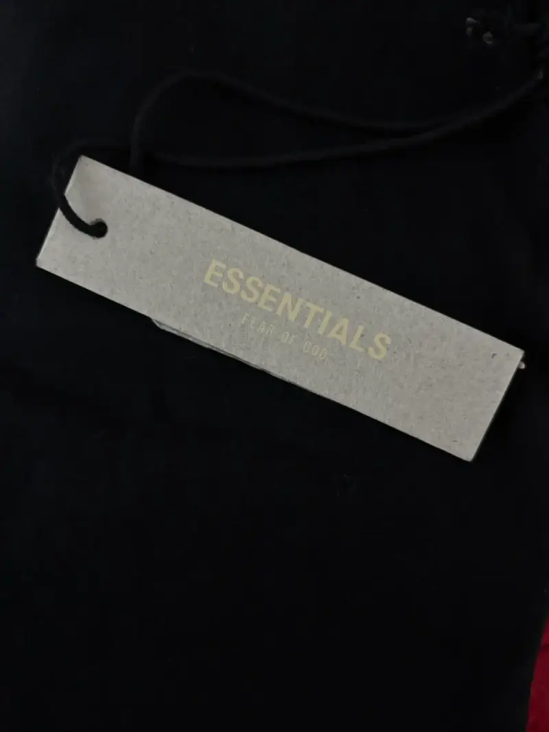 Polera Essentials Fear of God negra talla M - 5