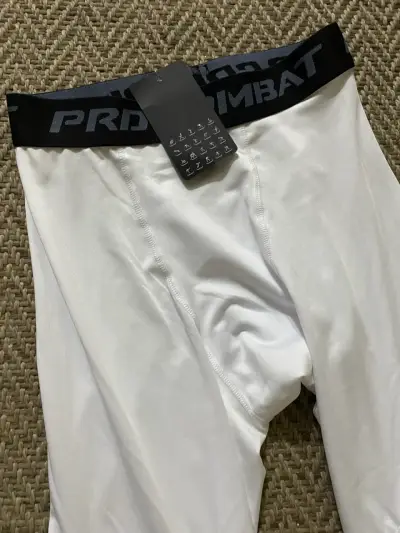 Calzas deportivas blancas con protección Pro Combat - miniatura 2