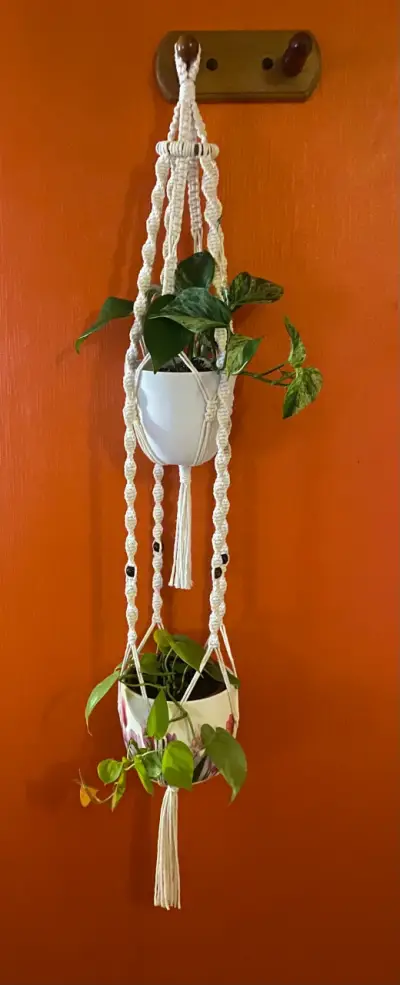 Colgador de macramé para plantas decorativo - miniatura 6