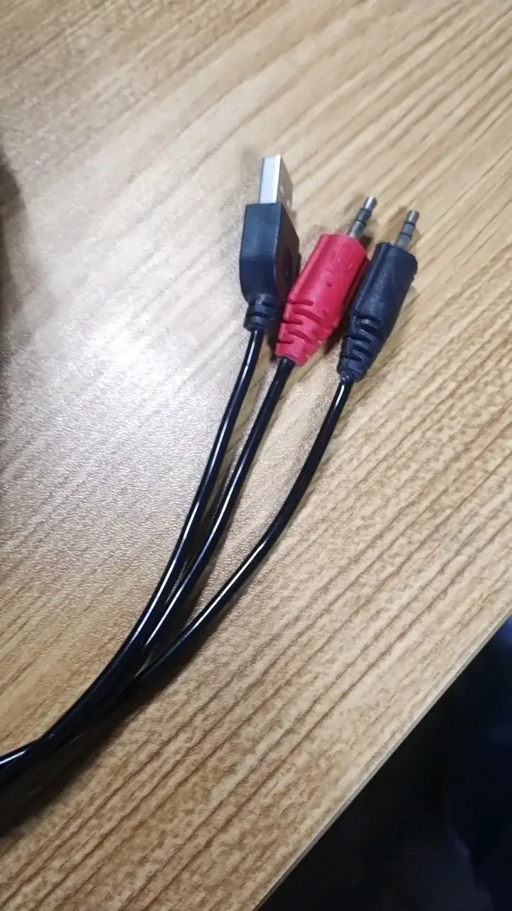 Audífonos gamer con luces LED Ultra - 4
