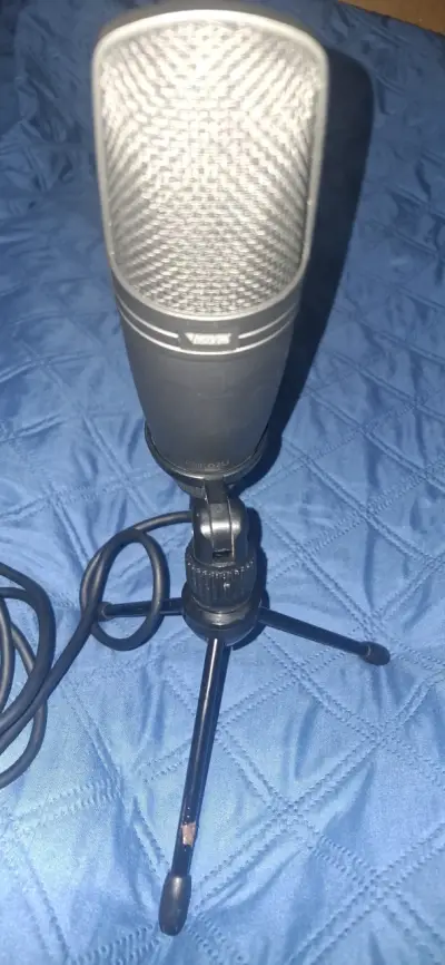 Micrófono de Condensador con Soporte y Cable - miniatura 2