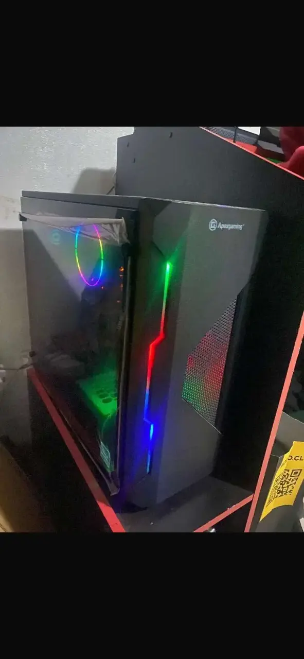 PC Gamer Apexgaming con RGB y Ryzen 2200G - 1