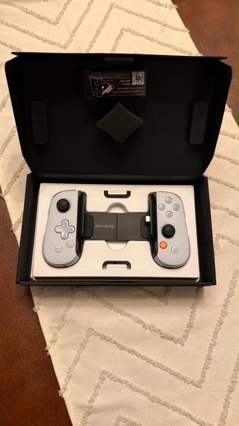 Controlador Backbone para iPhone en caja - 3