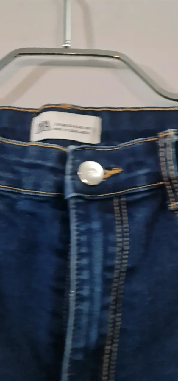 Jeans ajustados azul oscuro Zara para mujer - 3