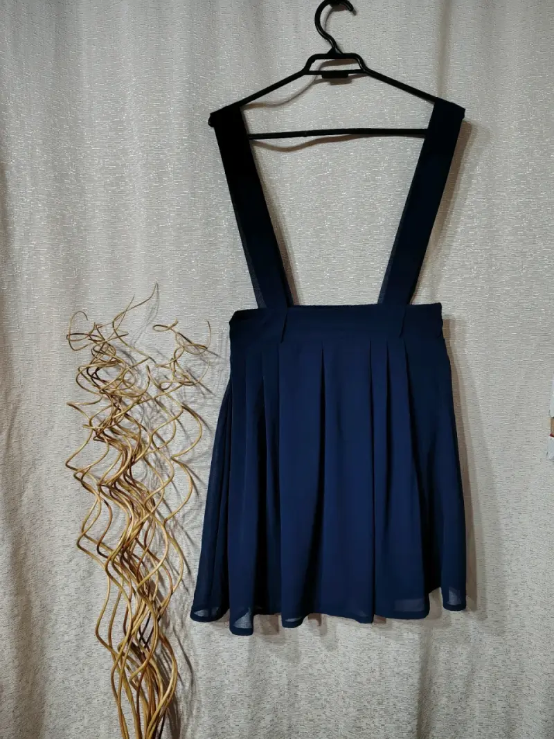 Falda con tirantes azul marino elegante - 3