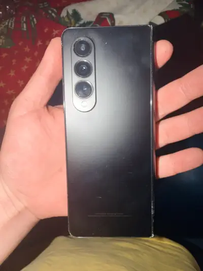 Samsung Galaxy z Fold 4 en buen estado - miniatura 1