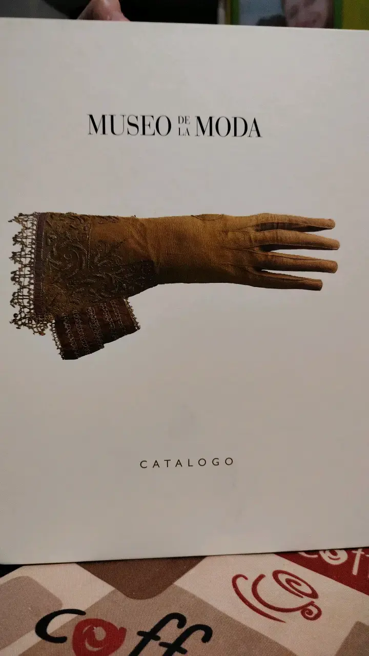 Álbum del Museo de la Moda - 4