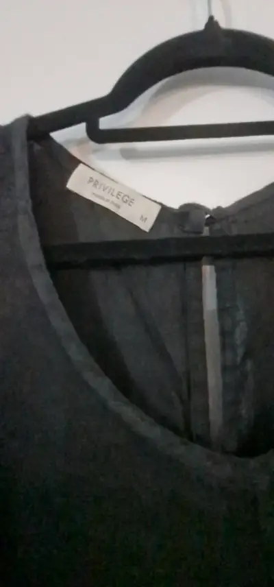 Enterito negro sin mangas Privilege talla M - miniatura 3