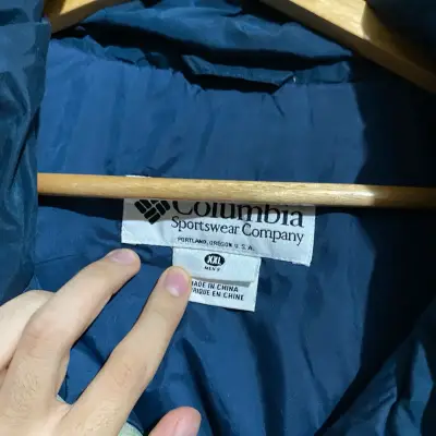 Chaqueta impermeable Columbia azul con capucha - miniatura 5