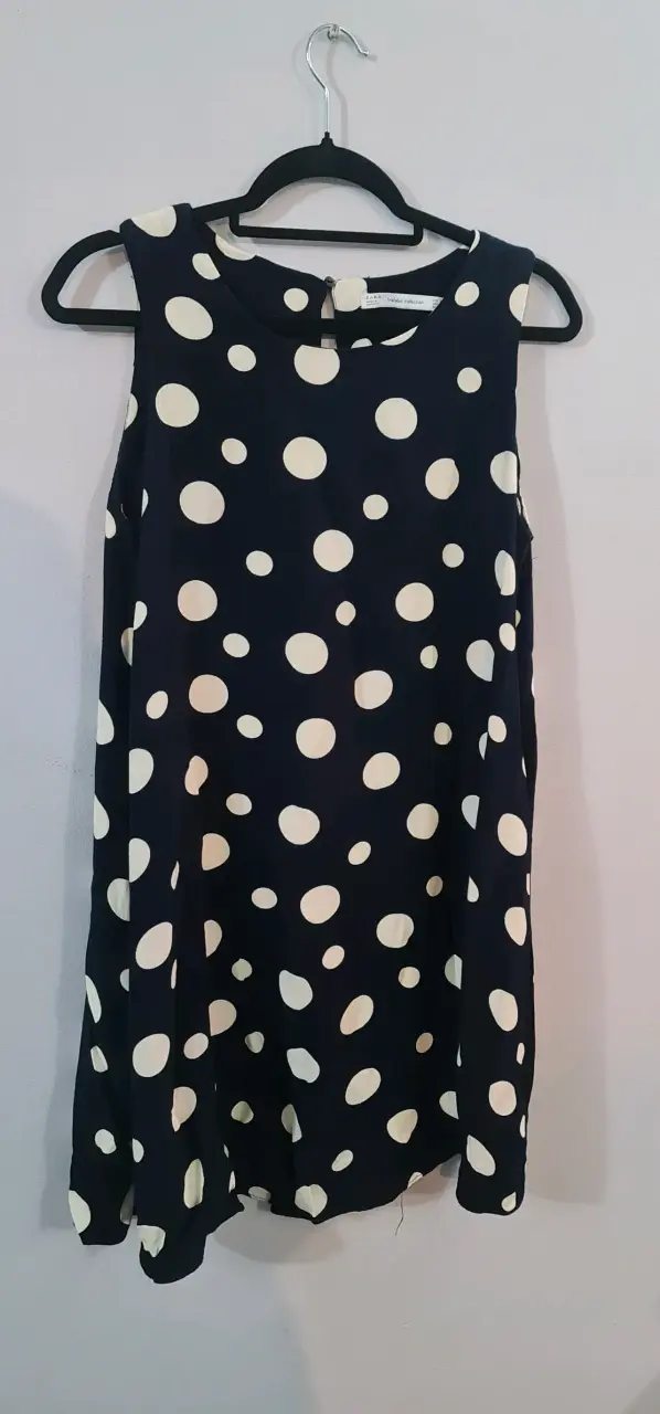 Vestido de lunares Zara Trafaluc